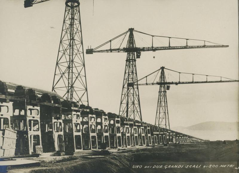 Grande scalo di 300 m, lato ovest cantieri