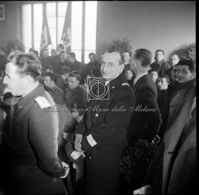 Militari e gerarchi in mensa