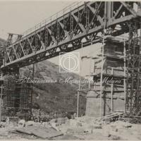 La VI travata sollevata in posto