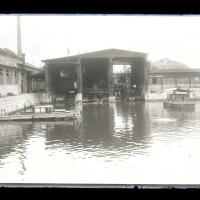 Esterno Silurificio Whitehead di Fiume con operai