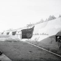 Rifugio antiaereo all'esterno dello stabilimento